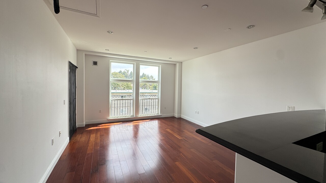 151 El Camino Real in Millbrae, CA - Building Photo