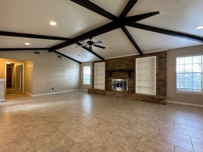 3101 Canterbury Dr in Plano, TX - Building Photo - Building Photo