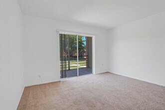 4314 NW 9th Ave in Pompano Beach, FL - Building Photo - Building Photo