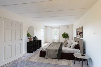 100 Boatswains Wy in Chelsea, MA - Building Photo - Building Photo