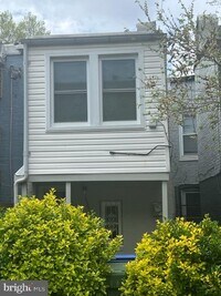 2417 McCulloh St photo'