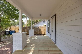 3018 Crossman Ave in Dallas, TX - Building Photo - Building Photo