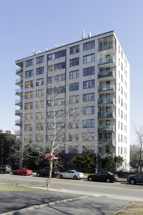 Imperial House Apartments in East Orange, NJ - Foto de edificio