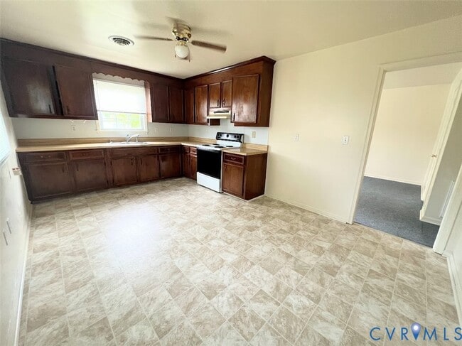 2408 Lee St in Hopewell, VA - Building Photo - Building Photo