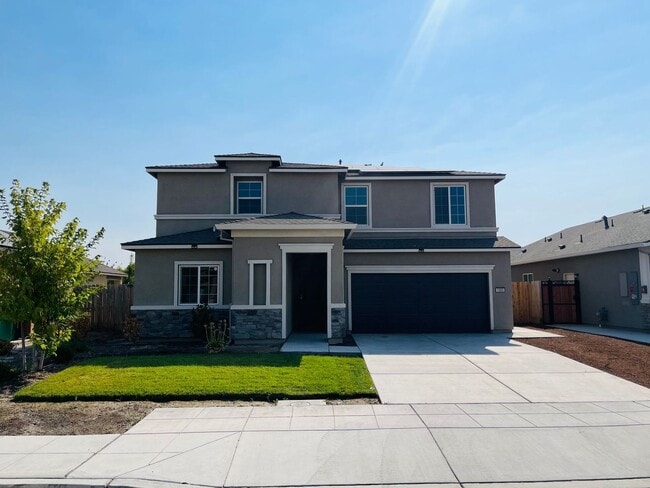 property at 1065 S Argyle Ave