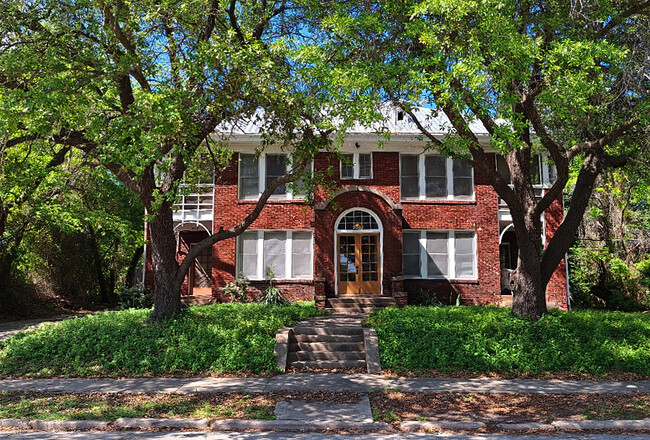 3228 Washington St, Unit #4 in Greenville, TX - Building Photo - Building Photo