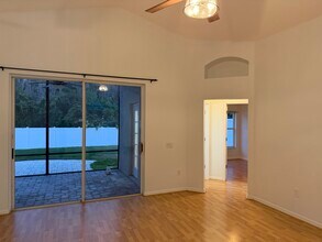 30643 Tremont Dr in Zephyrhills, FL - Foto de edificio - Building Photo