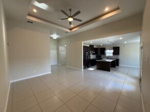 6007 Maryam Dr in Laredo, TX - Building Photo - Building Photo