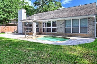 15 White Bark Pl in The Woodlands, TX - Building Photo