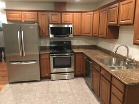 608 S Division St, Unit 1 in Moses Lake, WA - Building Photo