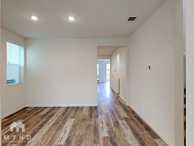 2556 Lacey Ann Ave in Sacramento, CA - Building Photo - Building Photo