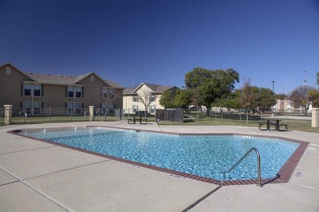 property at 910 N Frio St