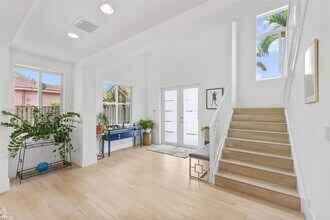 14831 SW 93rd Ct in Miami, FL - Building Photo - Building Photo