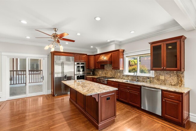762 Joost Ave in San Francisco, CA - Building Photo - Building Photo