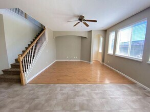 2381 Crestone Dr in Reno, NV - Building Photo - Building Photo