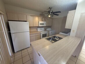 20612 SW 103rd Pl in Cutler Bay, FL - Building Photo - Building Photo