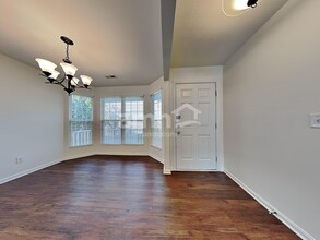 9600 Splendor Dr in Union, KY - Building Photo - Building Photo