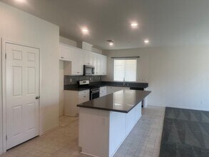 3187 Abbott Ct in Menifee, CA - Building Photo - Building Photo
