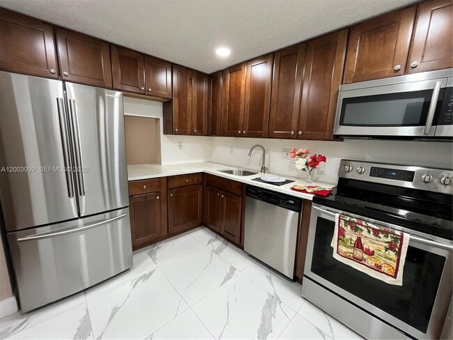 property at 7900 S Colony Cir