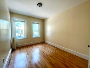 14 Trowbridge St, Unit 3L in Cambridge, MA - Building Photo - Building Photo