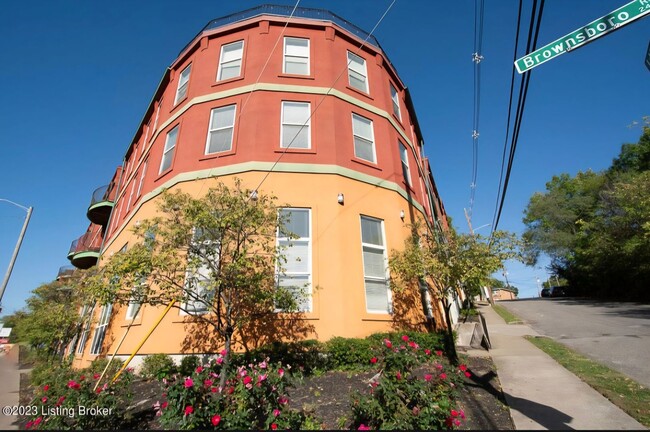 property at 2411 Brownsboro Rd