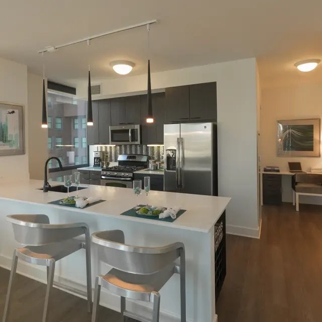 76 E Lake St in Chicago, IL - Building Photo - Building Photo