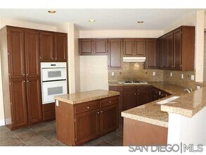 1950 Meeks Bay Dr in Chula Vista, CA - Building Photo - Building Photo