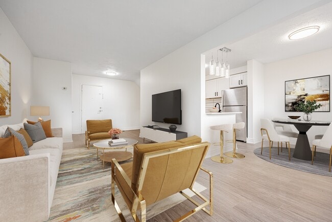 145 Elinor Avenue in Toronto, ON - Building Photo - Building Photo