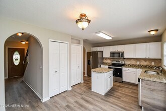 9273 Caracara Drive in Jacksonville, FL - Building Photo - Building Photo