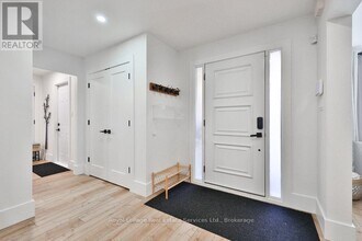 1189 Rushbrooke Dr in Oakville, ON - Building Photo - Building Photo