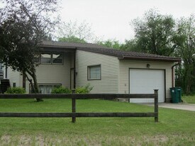 556 Norma Ave in Evansdale, IA - Building Photo