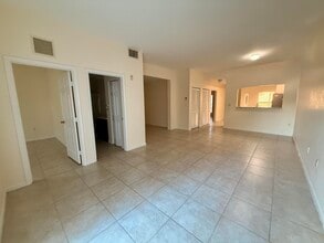 5961 Forest Hill Blvd in West Palm Beach, FL - Building Photo - Building Photo