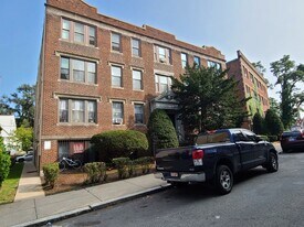 7 Lothian Rd, Unit 11 in Boston, MA - Building Photo