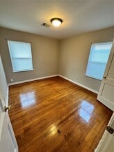 5758 Belneath St in Houston, TX - Building Photo - Building Photo