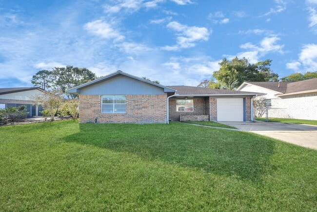 property at 1122 Un Vly Dr