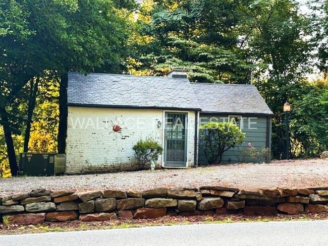 property at 1600 Duncan Rd