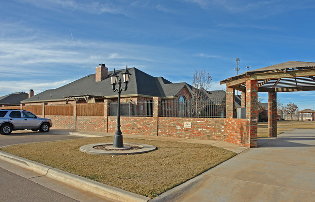 The Enclave in Lubbock, TX - Building Photo - Building Photo