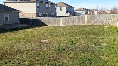 905 SW Loudon Dr in Bentonville, AR - Building Photo - Building Photo