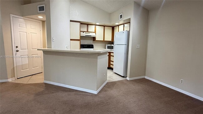 property at 3470 Pinewalk Dr N