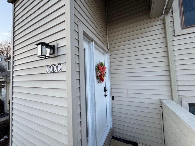 300 Brittany Farms Rd in New Britain, CT - Building Photo - Building Photo