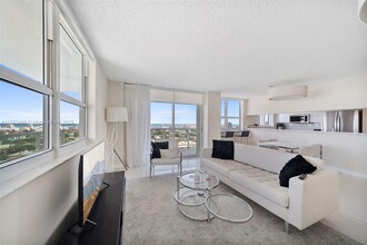 650 West Ave in Miami Beach, FL - Building Photo - Building Photo