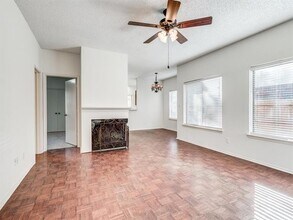 715 Normandy Dr in Euless, TX - Building Photo - Building Photo