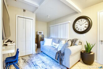 60 Lawn Ave in Stamford, CT - Building Photo - Building Photo