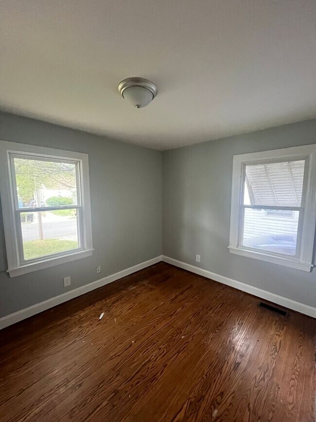 1017 Carlisle Ave in Louisville, KY - Building Photo - Building Photo