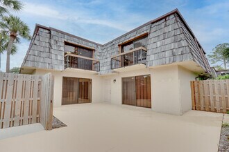 4091 Palm Bay Cir-Unit -D in West Palm Beach, FL - Building Photo - Building Photo
