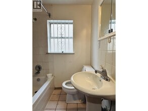 3470 Dundas St in Vancouver, BC - Building Photo - Building Photo