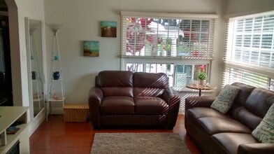 1611 Greenwood Ave in Torrance, CA - Foto de edificio - Building Photo