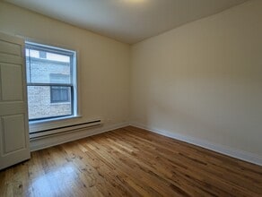 630 W Cornelia Ave, Unit S3 in Chicago, IL - Building Photo - Building Photo