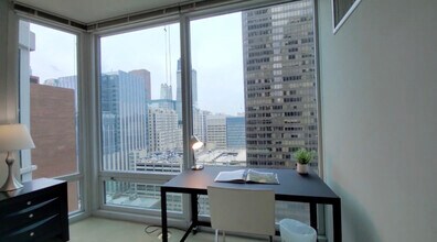 245 E Ohio St in Chicago, IL - Building Photo - Building Photo