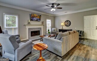 10640 Victory Gate Dr in Alpharetta, GA - Building Photo